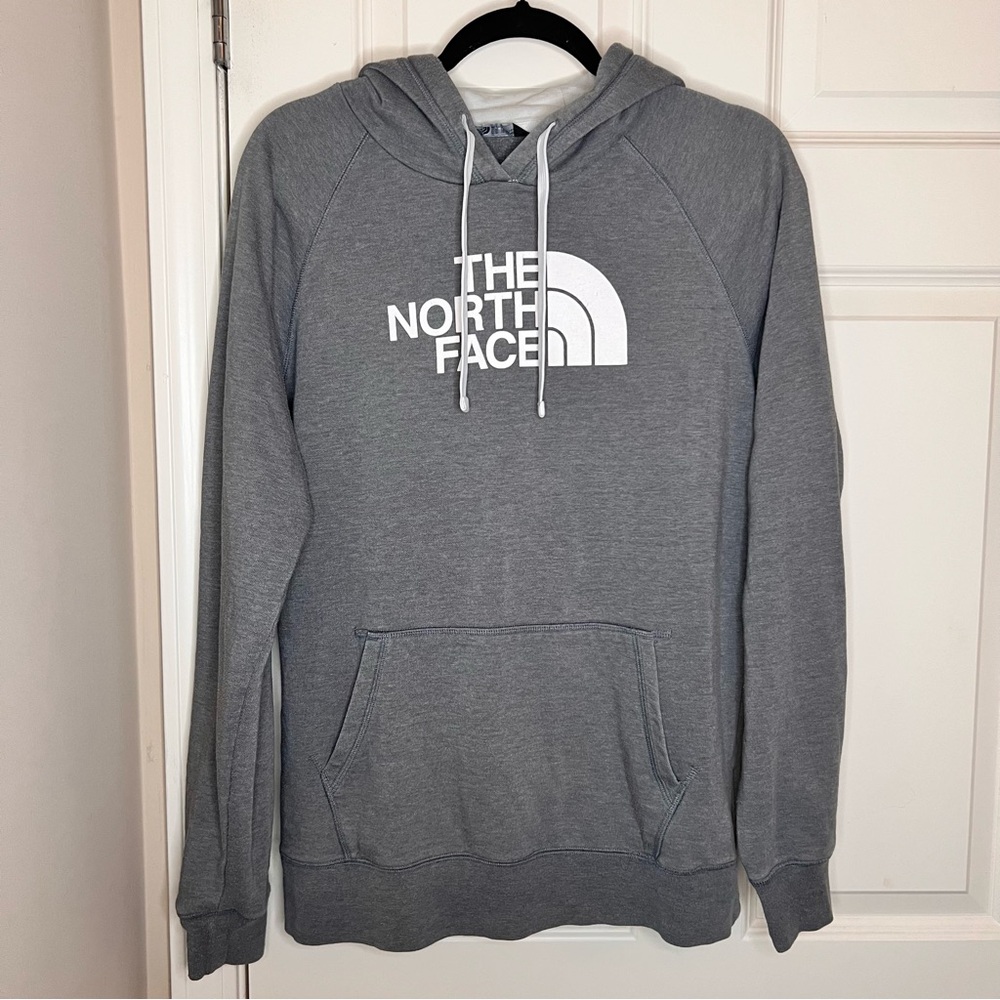 North Face Gray Front Logo Sweatshirt Classic Hoodie‎ Gray Women’s XL